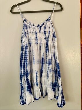 En Creme Blue and White Tie-Dye Crochet Mini Dress size M